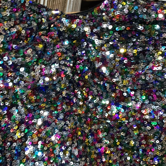 *SOLD* Women’s Hutch Sequin Bow Jumpsuit by Anthropologie size 2 - Picture 8 of 10